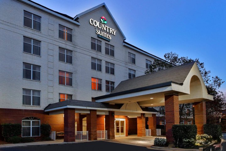 丽笙北卡罗来纳亨特斯维尔诺曼湖乡村套房酒店(Country Inn & Suites by Radisson, Lake Norman Huntersville, NC)