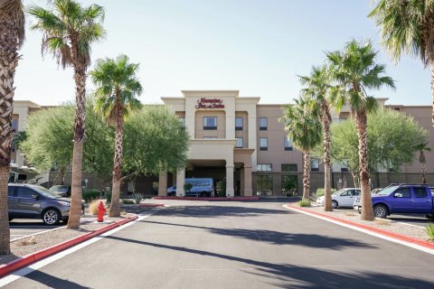 汉普顿拉斯维加斯机场套房酒店(Hampton Inn & Suites Las Vegas Airport)