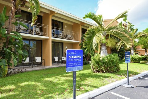 基拉戈希尔顿恒庭酒店(Hampton Inn Key Largo)