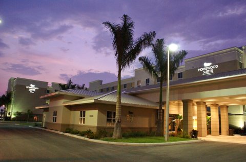 迈尔斯堡机场希尔顿惠庭套房酒店(Homewood Suites Fort Myers Airport - FGCU)