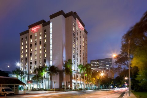 汉普顿酒店 - 佛罗里达罗德岱堡 - 欧莱斯区市中心(Hampton Inn Ft. Lauderdale/Downtown Las Olas Area)