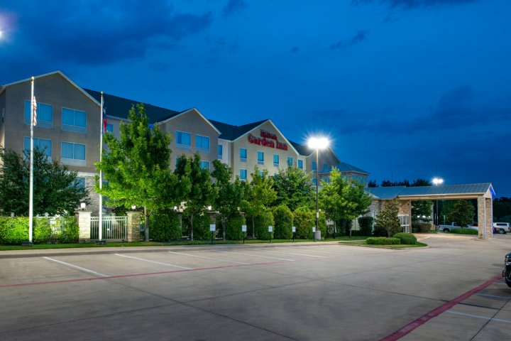 丹顿希尔顿花园酒店(Hilton Garden Inn Denton)