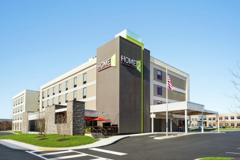 沃明斯特霍舍姆希尔顿惠庭酒店(Home2 Suites by Hilton Warminster Horsham)