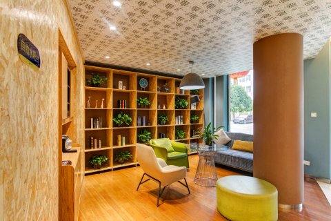 今日塞北酒店(大同古城墙和阳门广场店)