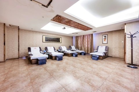 华豫国际酒店(和田夜市店)