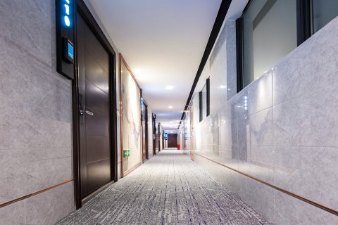 柴印未来酒店(成都龙湖滨江天街东郊记忆地铁站店)