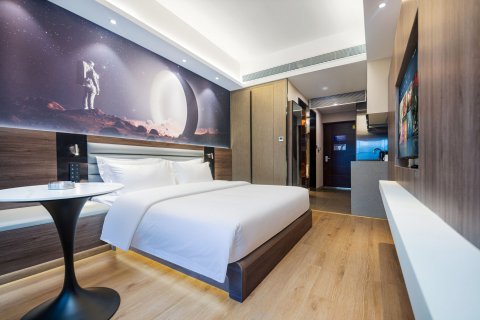 柴印未来酒店(成都龙湖滨江天街东郊记忆地铁站店)