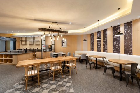 YOME友米酒店(长沙五一广场IFS国金中心店)