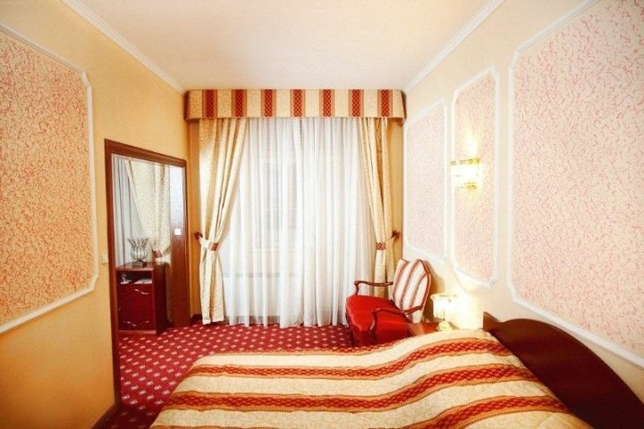 卡扎奇耶姆酒店(Hotel Na Kazachyem)