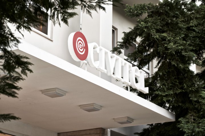 爱斯普瑞希维特尔酒店(Civitel Esprit)
