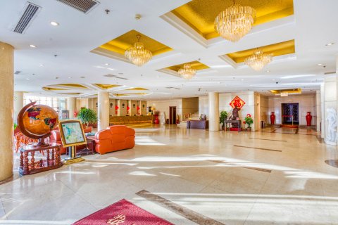 营口红叶皇冠大酒店