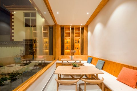 香格里拉云隐三秋客栈(独克宗古城店)