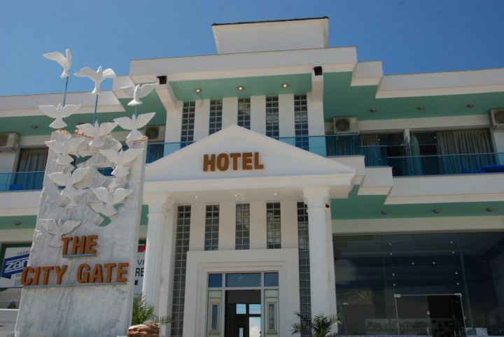 城门酒店(The City Gate Hotel)