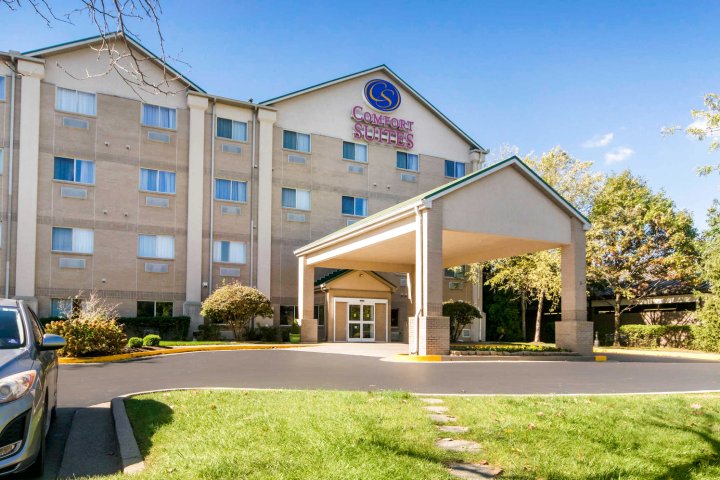 基兰全套房舒适酒店(Comfort Suites Keeneland)