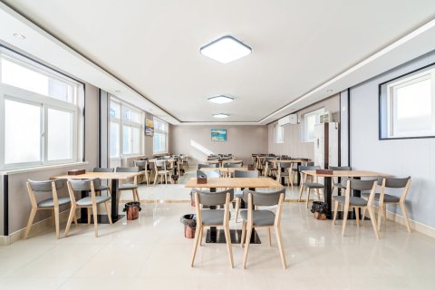 如家睿柏·云酒店(诸城密州东路恐龙公园店)