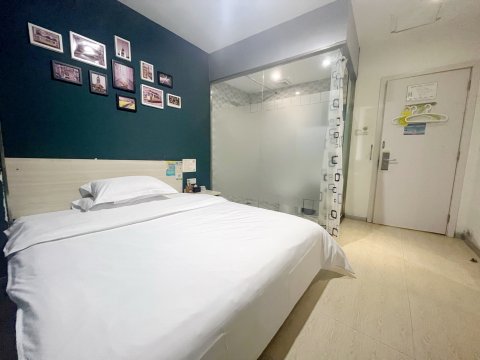 格子微酒店(南宁仙葫店)