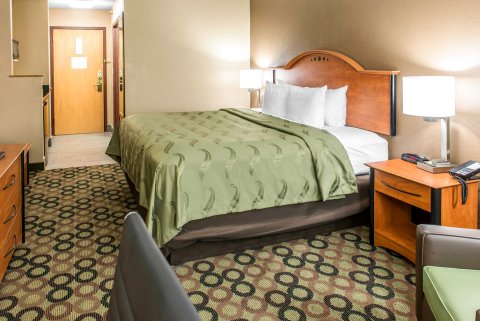 哥伦布品质酒店及套房(Quality Inn & Suites Columbus)