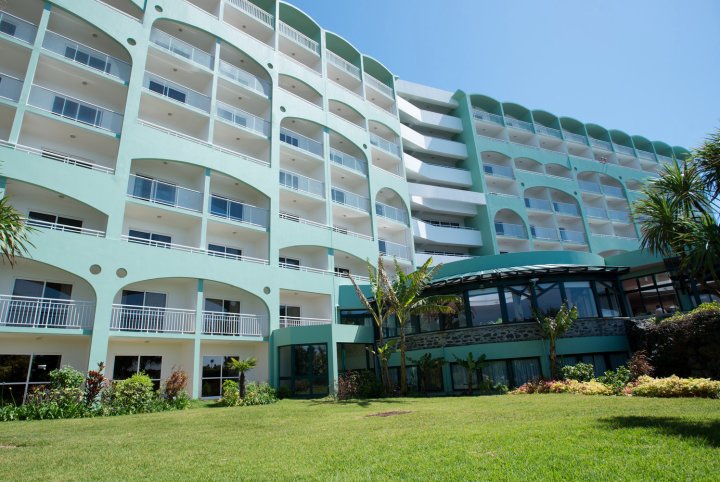 佩斯塔纳海湾度假村(Pestana Ocean Bay Resort)