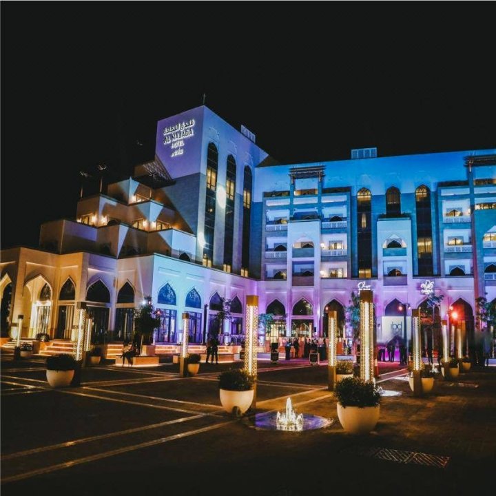 阿尔那哈达多哈橡木公寓酒店(Al Najada Doha Hotel Apartments by Oaks)