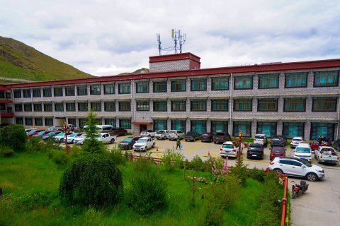 日喀则喜嘎央恰大酒店