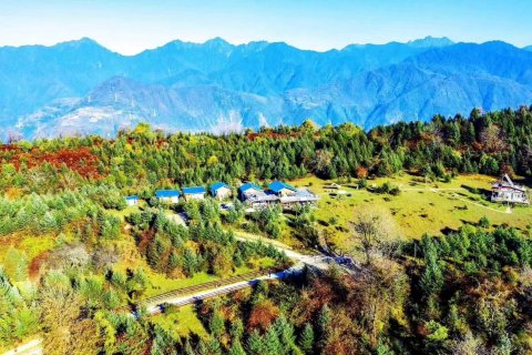 海螺沟阿布·若丁山民宿