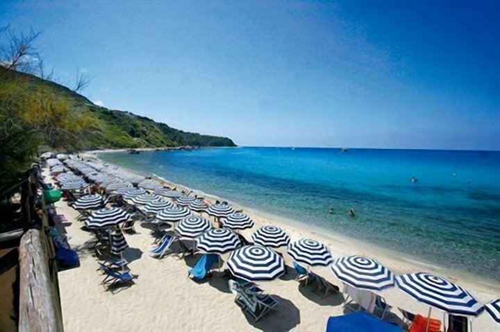 特罗佩亚海湾度假村(Baia Tropea Resort)