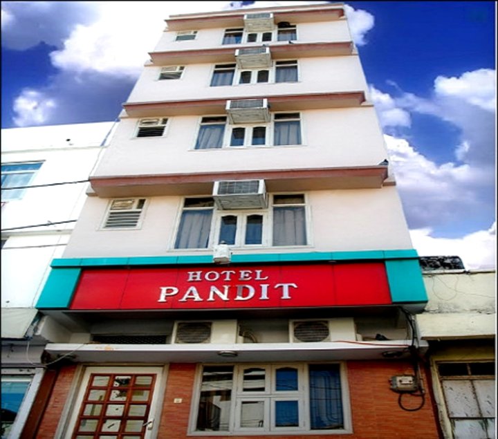 Hotel Pandit
