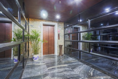 进贤伯爵晶品酒店