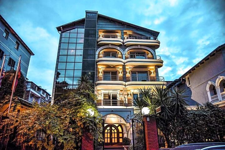 百老汇酒店(VH Broadway Tirana Hotel)