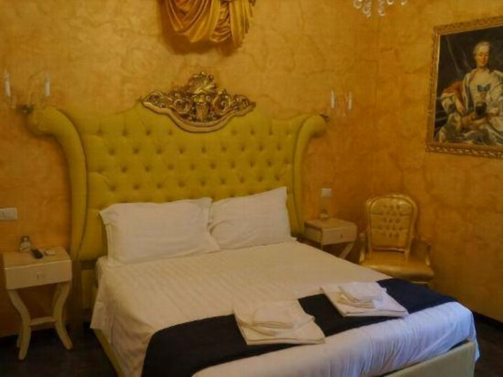 教皇套房酒店(Pope's Suites)