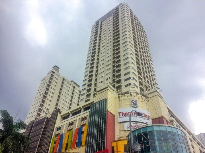 宇宙住宅舒适 2 居公寓酒店 - 近达塔玛琳市购物中心(Cozy 2Br Cosmo Residence Apartment Near Thamrin City Mall)