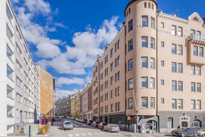 赫尔辛基南区中心红山区公寓酒店(Helsinki South Central Apt Punavuori)