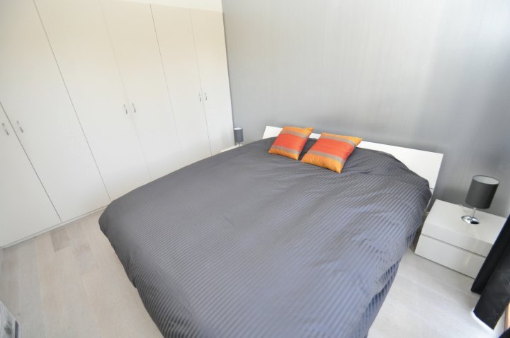 Spacious & Sunny 1 Bdrm in Surry Hills - 19 Fov