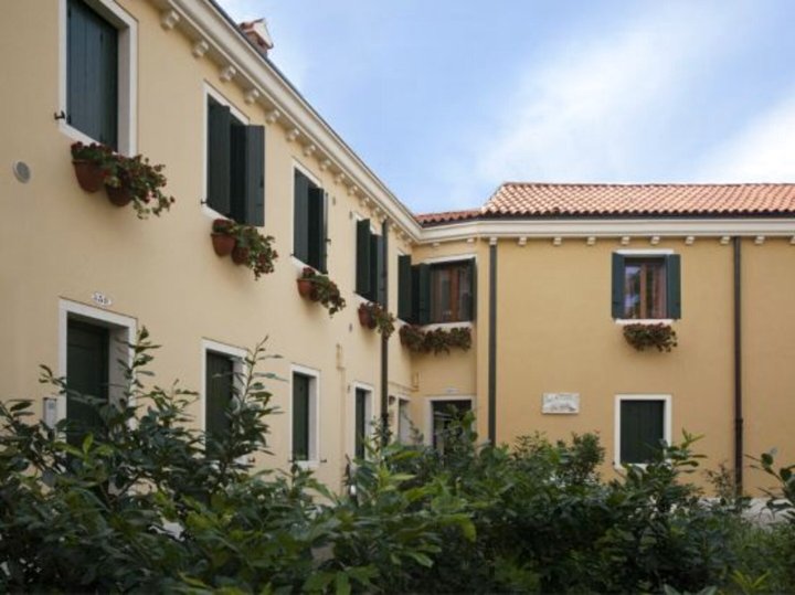 阿尔博盖拉威尼斯酒店(Alberghiera Venezia)