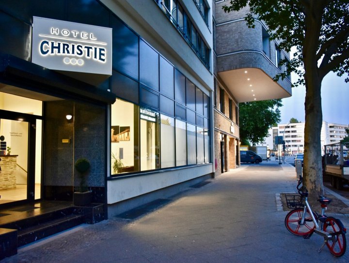 克莉丝汀公寓酒店(Aparthotel-Christie)