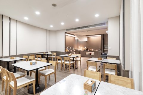 如家酒店(泰州济川东路万达广场店)