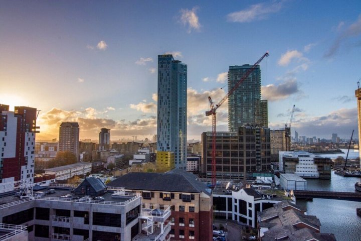 克珀瑞特河景金丝雀码头公寓酒店(Canary Wharf - Corporate River View Apartments)