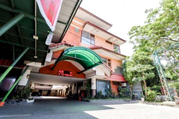 帕加加兰酒店(Hotel Pajajaran)