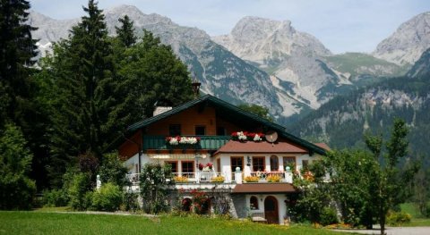 豪斯瓦尔特劳特公寓(Haus Waltraut)