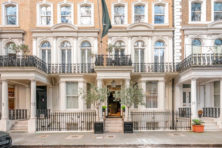 克拉维力庭院公寓(Claverley Court Apartments Knightsbridge)