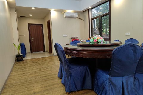 龙门南昆山石河奇观度假山庄