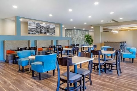 舒眠套房酒店(Sleep Inn & Suites Wenatchee)