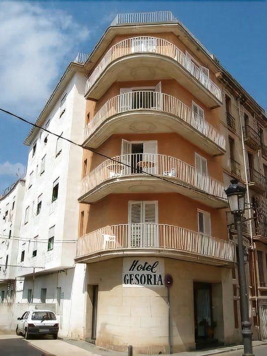 格索利亚博塔费拉达酒店(Hotel Gesòria Porta Ferrada)