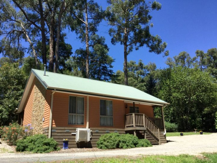 翡翠溪山林小屋(Emerald Creek Cottages)