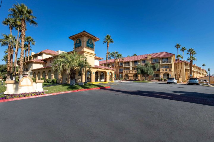 拉斯维加斯北部机场拉昆塔套房酒店(La Quinta by Wyndham Las Vegas Airport N Conv.)