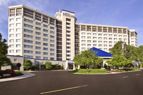 希尔顿芝加哥橡树溪山度假及会议中心酒店(Hilton Chicago Oak Brook Hills Resort & Conference Center)