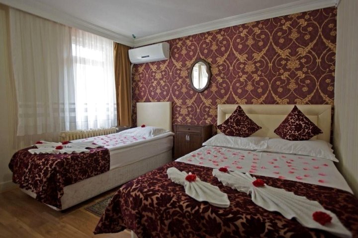 斯克西伊默克酒店(Sirkeci Emek Hotel)