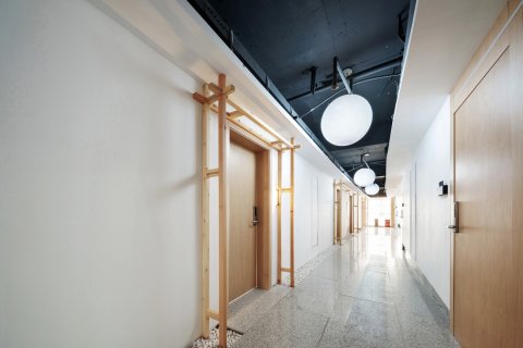 近远山美宿酒店(张家界天门山国家森林公园店)