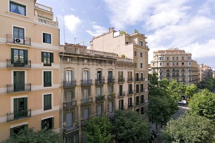 兰布拉加泰罗尼亚公寓酒店(Rambla Catalunya Residence Apartments)