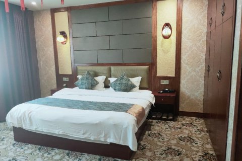 平武假日龙洲酒店